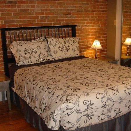 Avalon Bed And Breakfast Ottawa Esterno foto