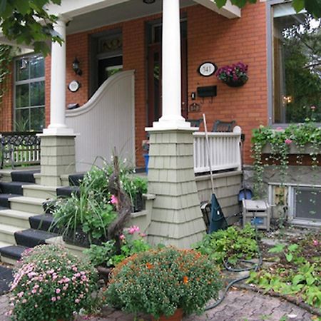 Avalon Bed And Breakfast Ottawa Esterno foto