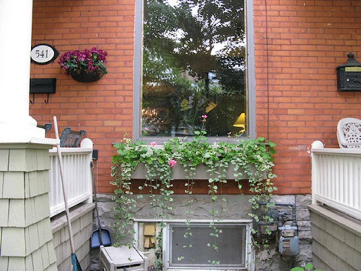 Avalon Bed And Breakfast Ottawa Esterno foto