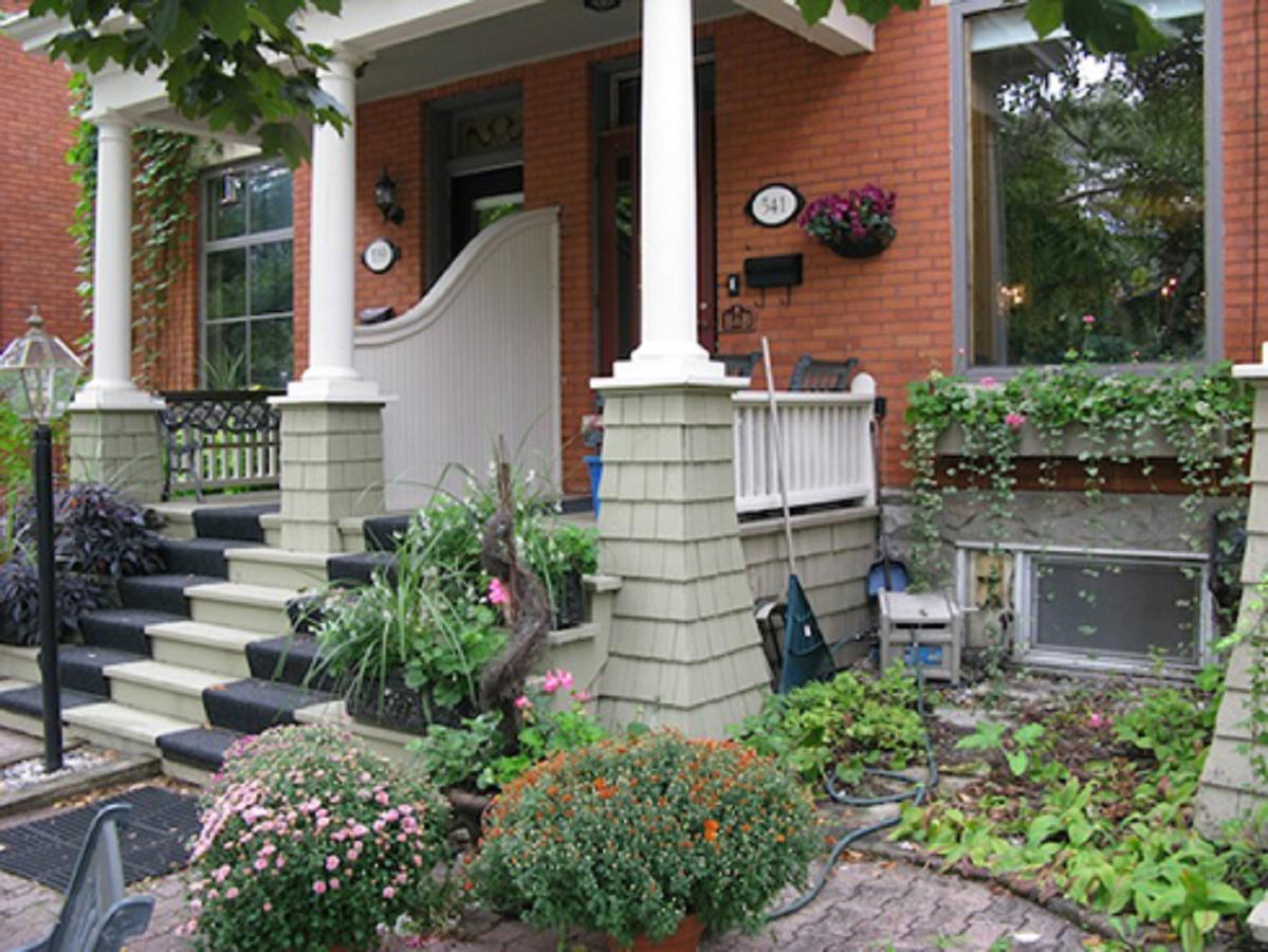Avalon Bed And Breakfast Ottawa Esterno foto